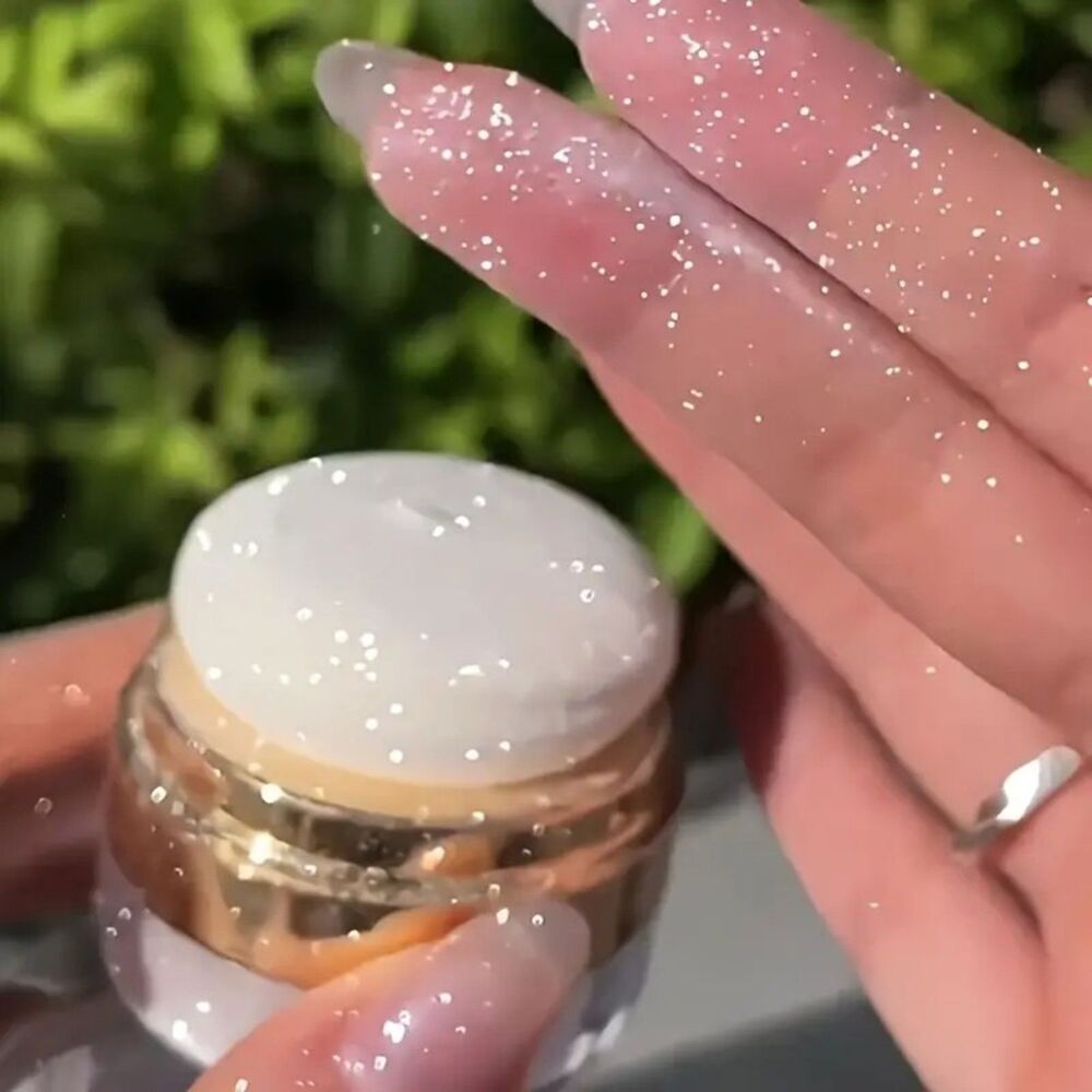 Silver Sparkle Shimmer Glitter Body Highlighter Powder – Radiant Glow Puff Jar
